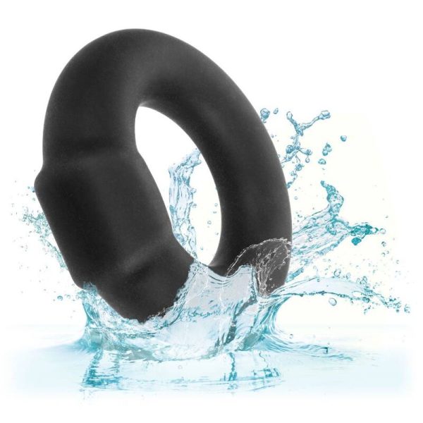 CALEXOTICS - BAGUE ALPHA OPTIMUM NOIR – Image 5