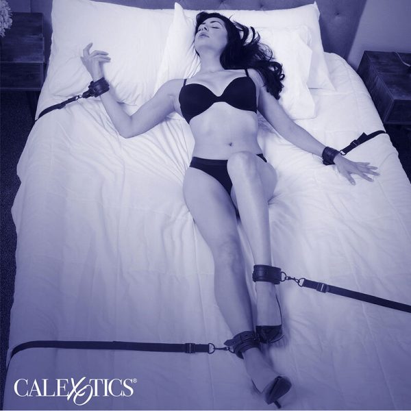 CALEXOTICS - NOCTURNAL CEINTURE DE LIT RÉGLABLE EN CUIR NOIR – Image 5