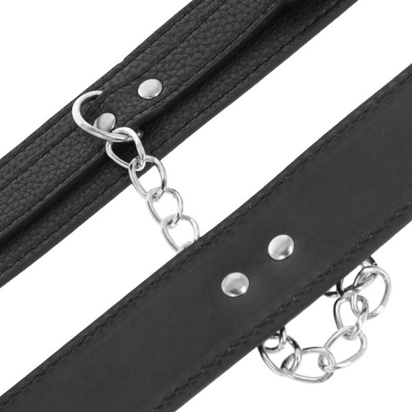 DARKNESS - MENOTTES EN CUIR TEXTURÉ NOIR – Image 3